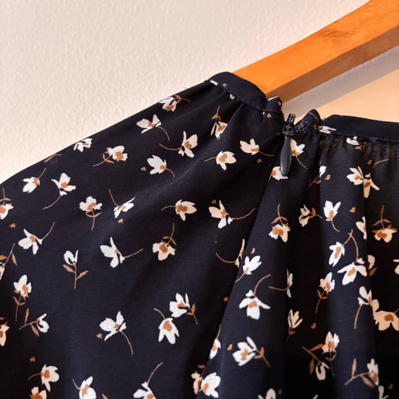 OAK + FORT Black Floral Blouse Size S EUC - Picture 7 of 7